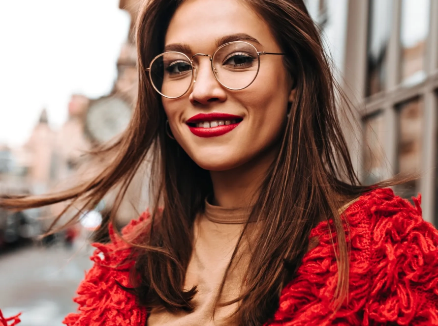 como elegir las gafas según tu rostro / ÓPTICA Alamedilla, tu óptica de confianza en Salamanca