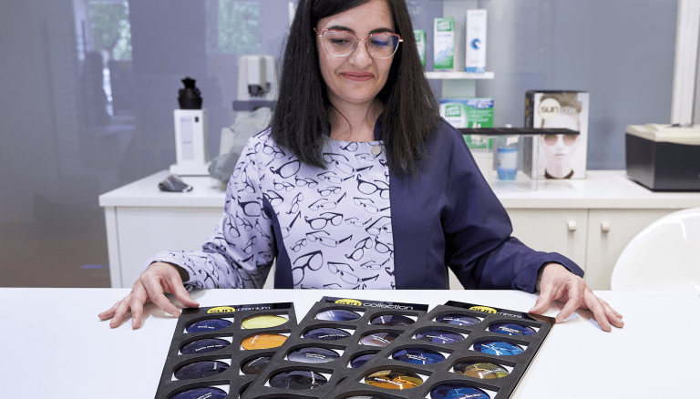 Muestrario de lentes polarizadas disponibles en ÓPTICA ALAMEDILLA